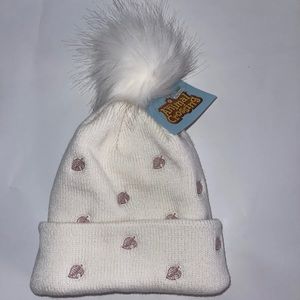 Animal Crossing New Horizons White Pom Beanie NWT Cute White Winter Snow